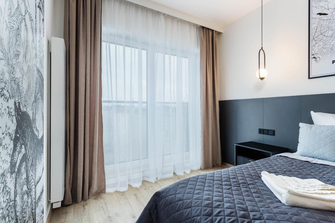 Klimatyzowany Apartament Very Berry Z Parkingiem W Poznaniu By Noclegi Renters Екстер'єр фото